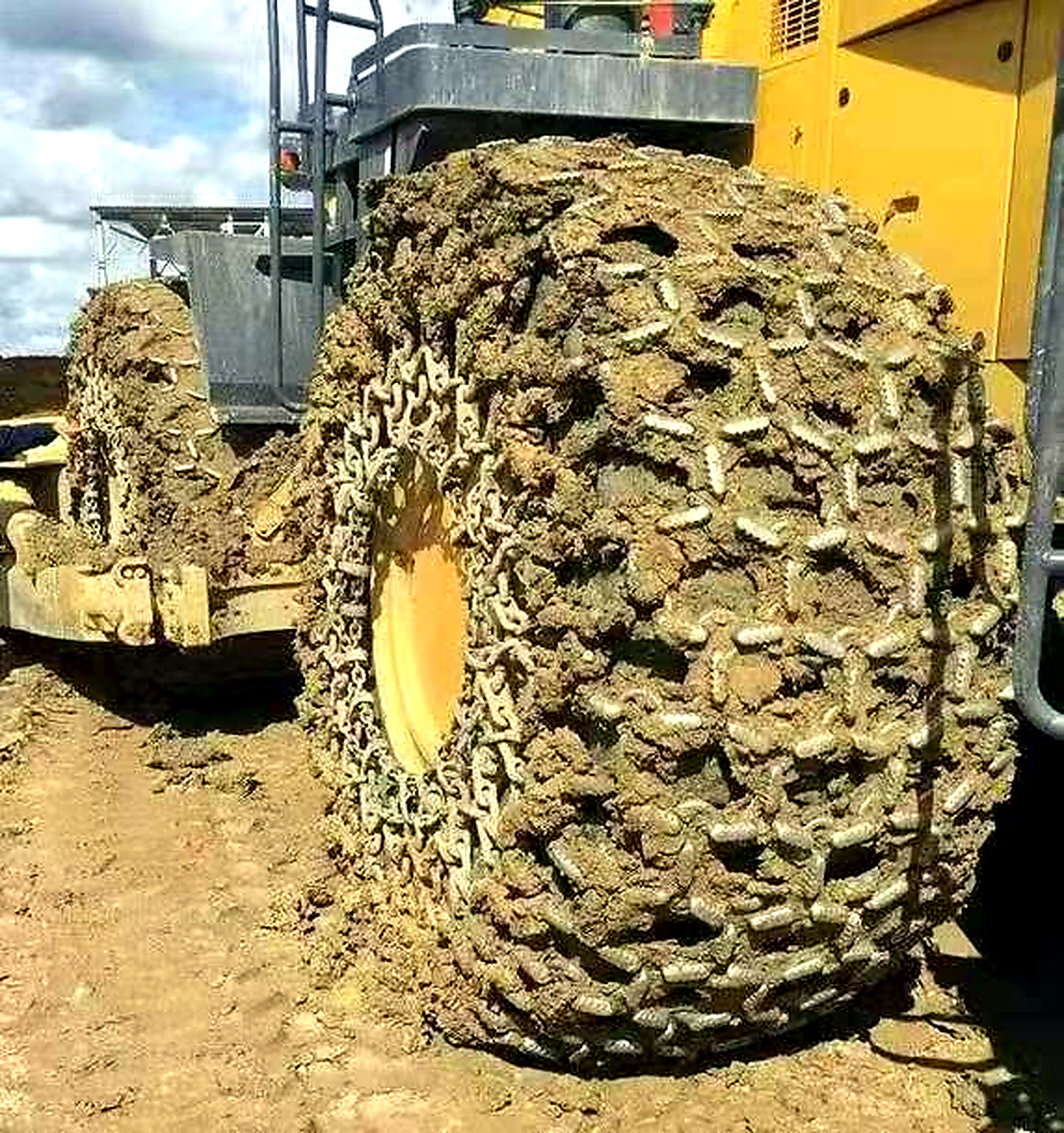 Mud & Abrasive Ground tyre protection chain application photograph