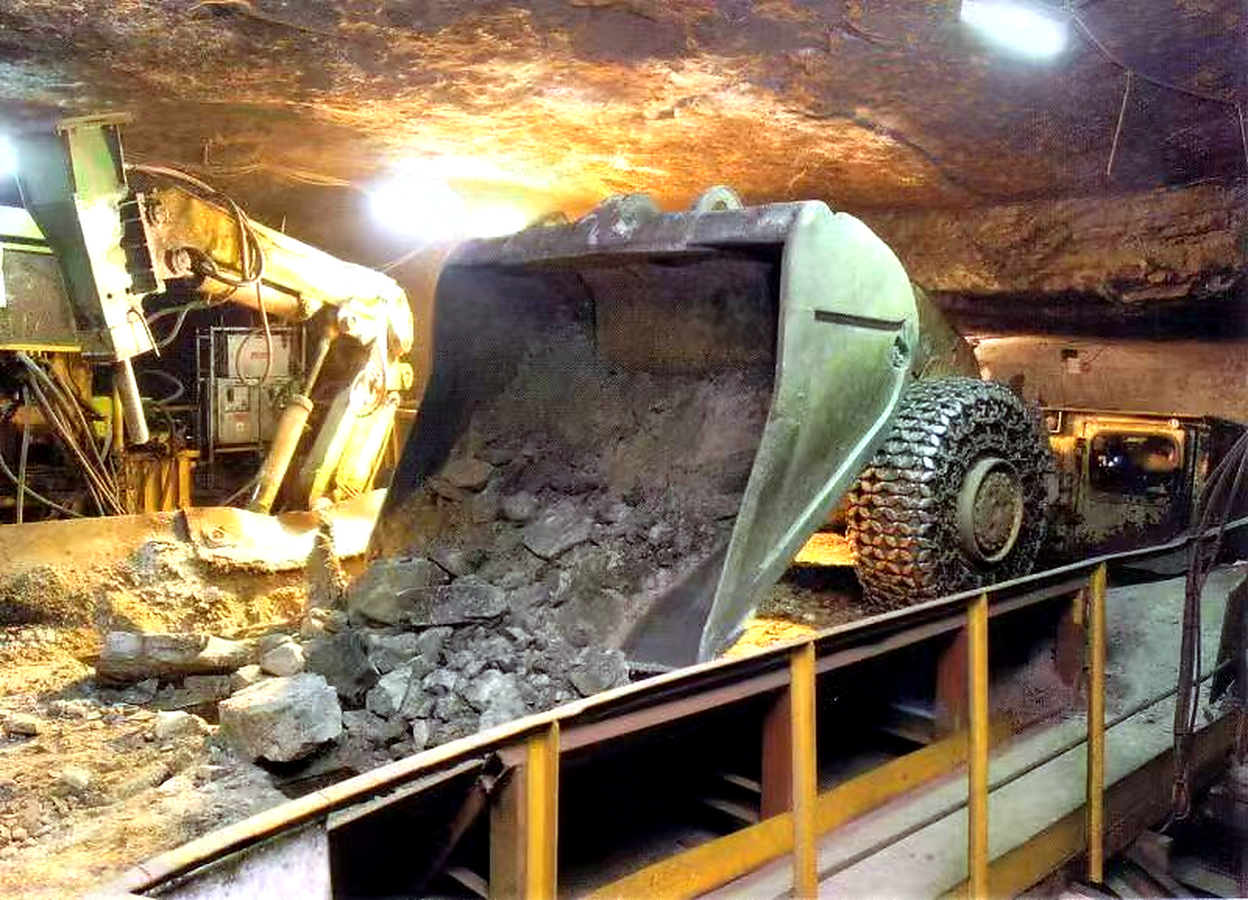Underground Mining tyre protection chain application photograph